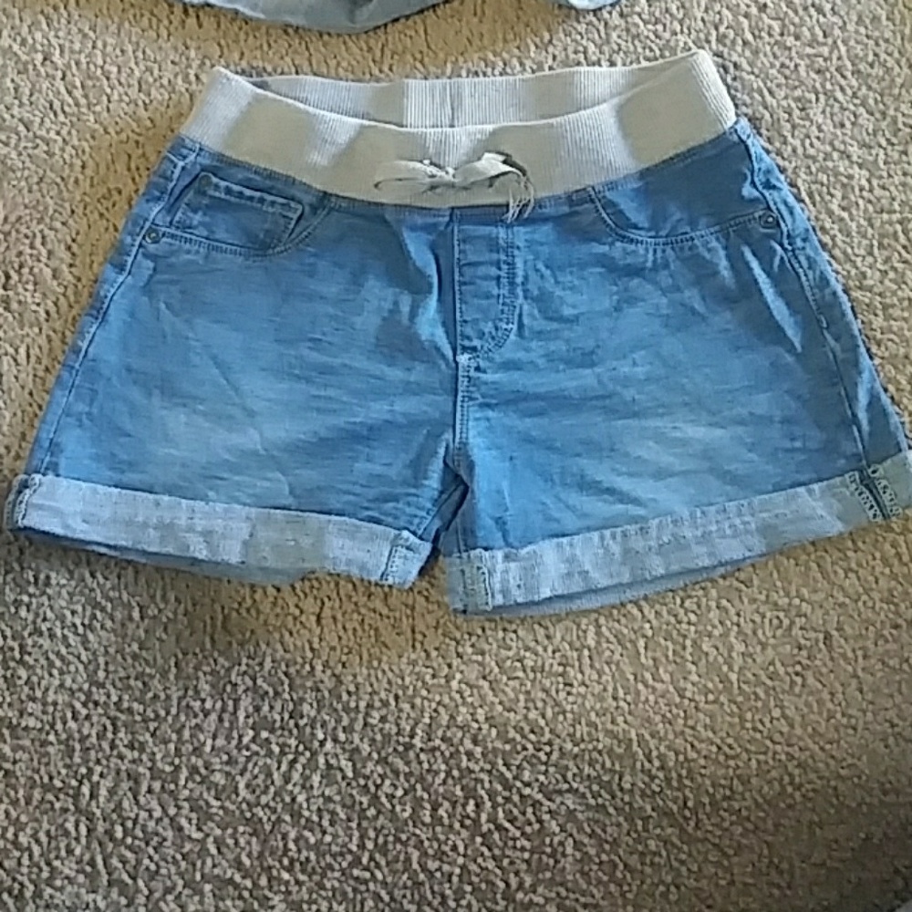 Girls shorts
